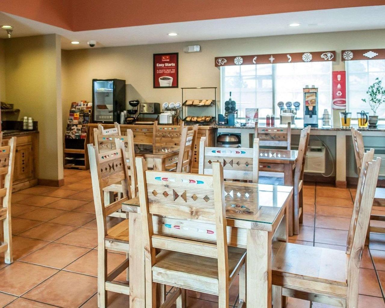 Econo Lodge Inn & Suites Santa Fe Eksteriør billede