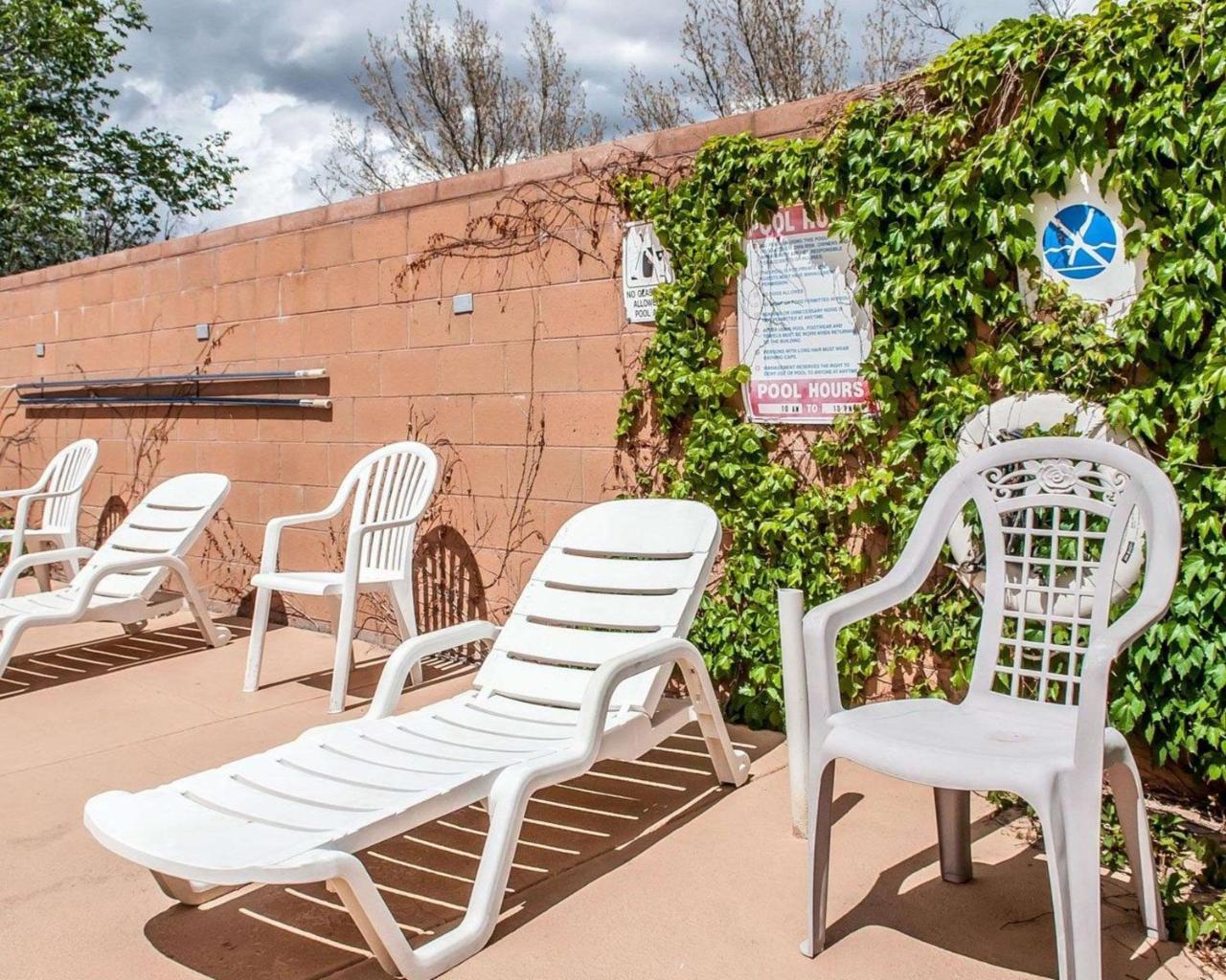 Econo Lodge Inn & Suites Santa Fe Eksteriør billede